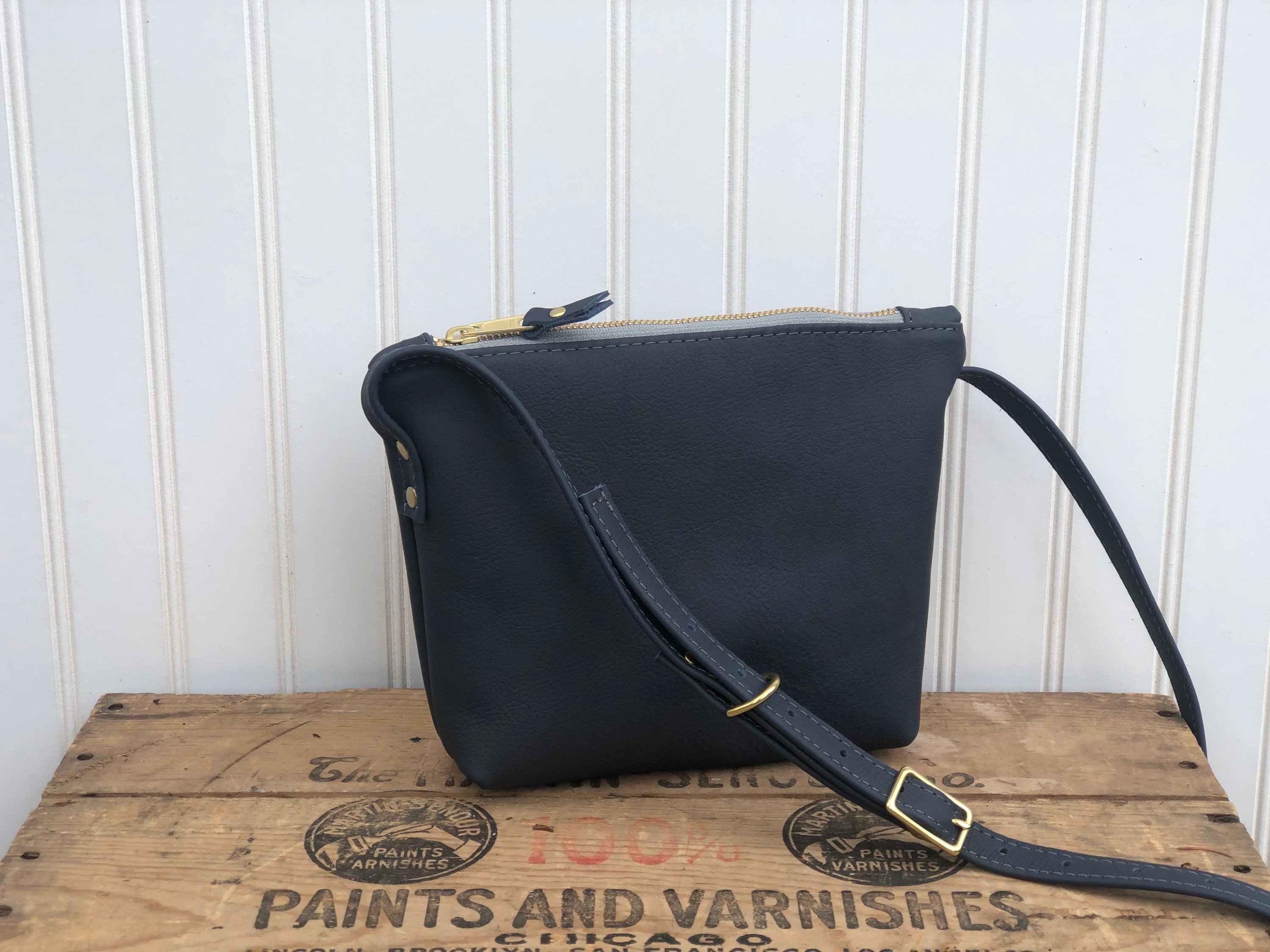 Small navy blue purse Clearance