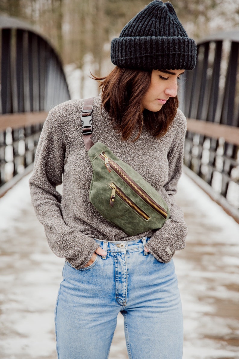 The Jersey Bag, olive green, hip bag, waist bag, fanny pack, sling bag image 4