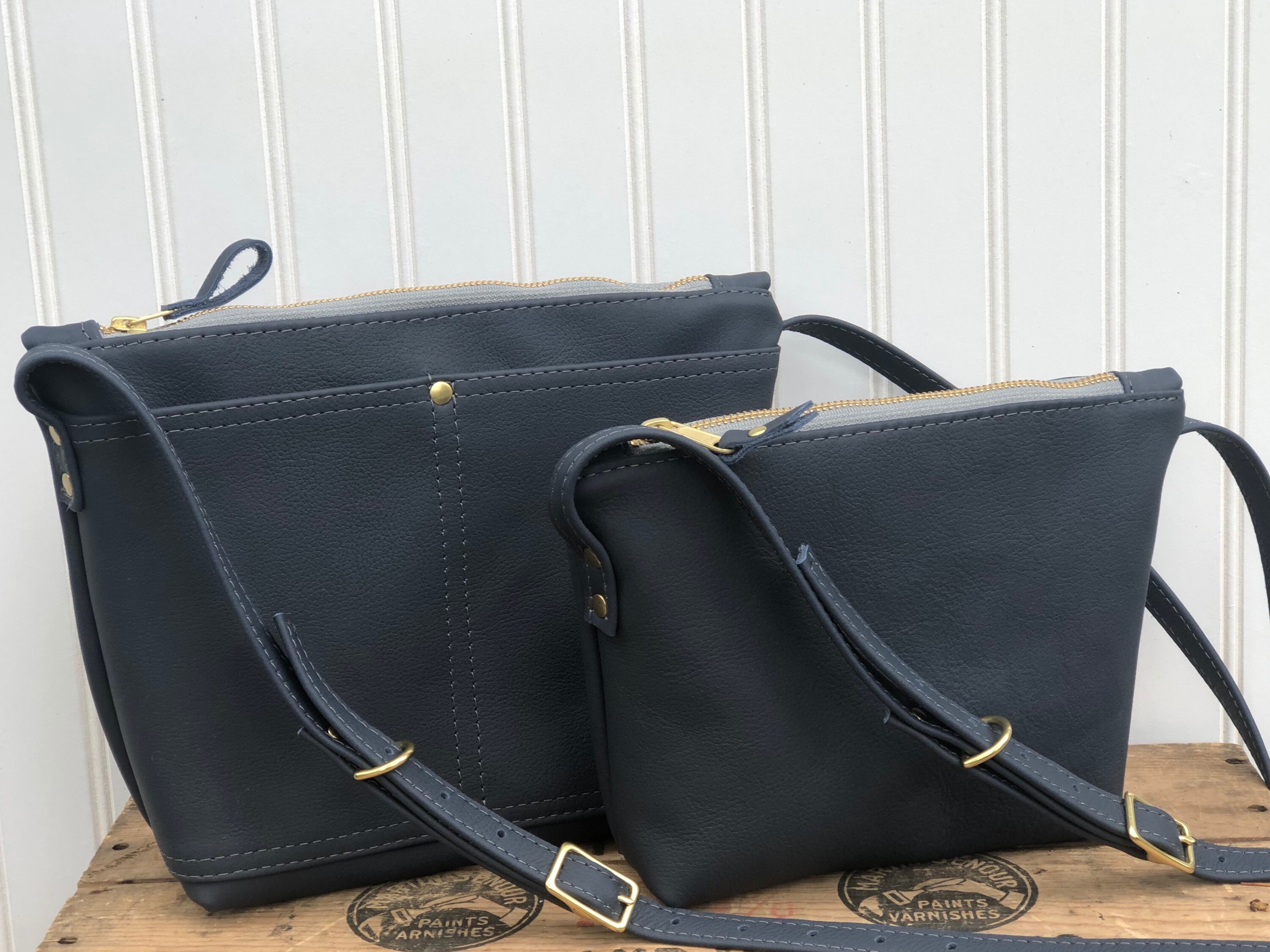 small navy blue crossbody purse