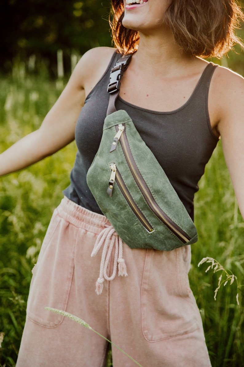 The Jersey Bag, olive green, hip bag, waist bag, fanny pack, sling bag image 2