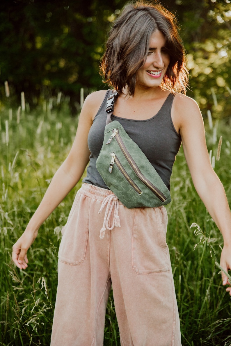 The Jersey Bag, olive green, hip bag, waist bag, fanny pack, sling bag image 5