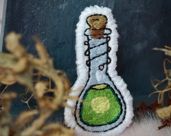 Magical Potion Embroidered Pin/Brooch | Apothecary Witchcraft Inspired Wearable Art (Green)