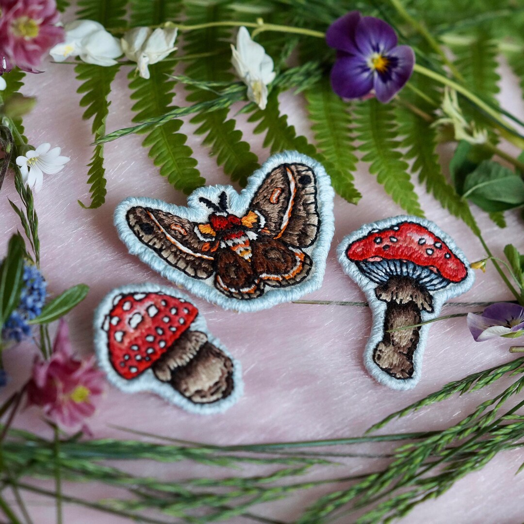 Superbes Broches émaillées Grenouille Et Champignons - État Impeccable !