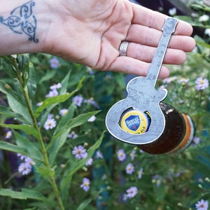 Electric Guitar Rustic Raw Steel Bottle Opener Recycled Industrial Metal Beer Opener Soda Pop Wedding Favor Host Gift Party Wet Bar Rustic