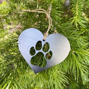 Perro pata corazón crudo acero ornamento rústico granja decoración navideña nueva familia perro primera mascota memorial en memoria amorosa regalo sostenible