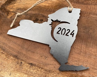 New York Eclipse Totality 2024 Commemorative Metal Ornament Made from Raw Steel Anniversary Gift Rustic Cabin Christmas