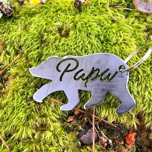 Papa Bear key Chain made from Recycled Raw Steel Fathers Day Daddy Dad Gift Grandfather Gift for him Key Ring Sustainable Gift New Dad Gift