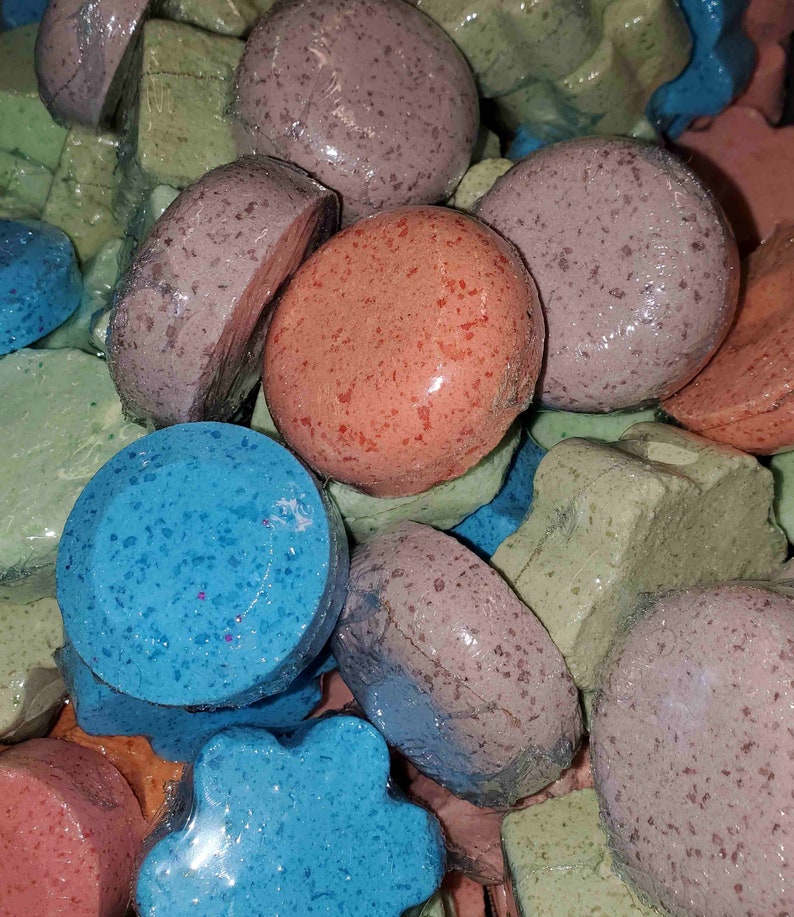 SALE Huge 10 lb Box of Bath Bombs 4.5 Kg Surprise Bulk Lot 10 Pounds Assorted Bath Bombs Surprise Box Mystery Mix, Bath Bomb, Bath Fizzy image 4