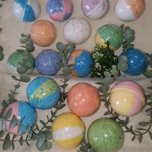 SALE 8 Bath Bombs 5 oz SURPRISE PACK, Mystery Mix, Assorted Bath Bombs, Wholesale Bath Fizz, Random Bath Bomb Set, Best Seller Top Selling image 2