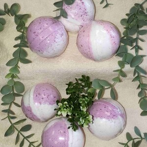 SALE 8 Bath Bombs 5 oz SURPRISE PACK, Mystery Mix, Assorted Bath Bombs, Wholesale Bath Fizz, Random Bath Bomb Set, Best Seller Top Selling image 6