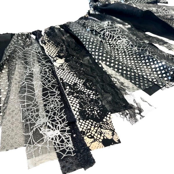 Halloween Garland - Dark Party Decoration - Wall Hanging Rag Tie Banner - Gothic Decoration - Spooky Decor