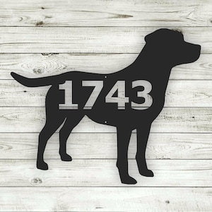 Letrero de acero personalizado con labrador, color chocolate, amarillo y negro