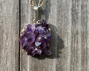 Gold-Plated Raw Amethyst Pendant Necklace: Vintage Purple Stone