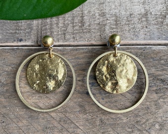 Textured Brass Circle Earrings // Mid Century Earrings // Raw Brass Circle Earrings //