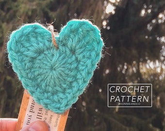 Crochet Heart Pattern - 2 Sizes, #gmthearts, Instant PDF Download (digital)