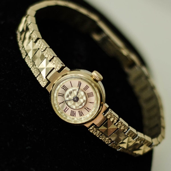 Ladies watch bracelet CHAIKA mechanical watch, Soviet watches for women from Ukraine
