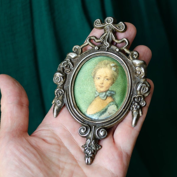 Miniature baroque frame, Oval picture frame, Rococo frame from Ukraine