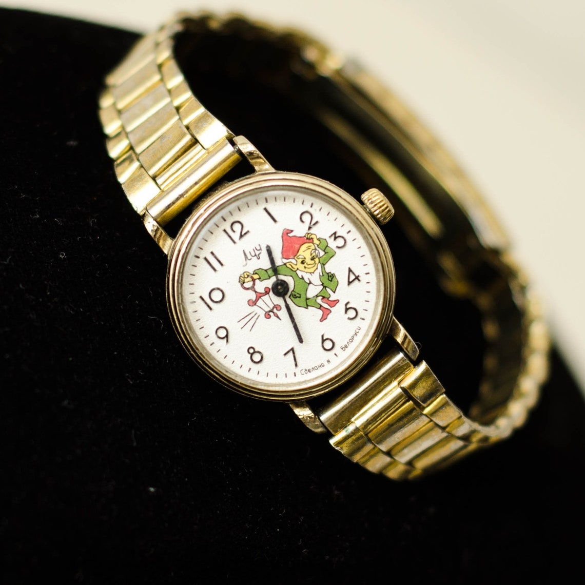 Mechanical watch Luch "EASTER GNOME", Kids watches from Ukraine, Soviet watches for women, photo 2 sur 5