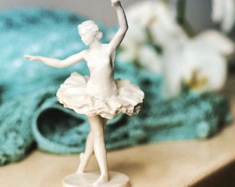 Antike BALLERINA-Figur aus der Mitte des Jahrhunderts, Schwanensee-Ballerina, Ballettlehrer-Geschenk aus der Ukraine