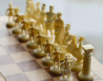 ヴィンテージ古代ローマチェスセット：大きなチェスの駒と木製ボード