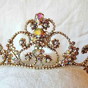 Tiara de oro y diamantes de imitación - Lista para enviar - Única en su tipo - Elementos vintage - Tiara de ballet - Corona de ballet - Tocado de novia - Tocado YAGP