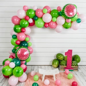 DIY Watermelon Balloon Garland | DIY Watermelon Balloon Arch, One in a Melon Party Decorations,  Tutti Twotti Frutti Decor, Two Sweet Decor