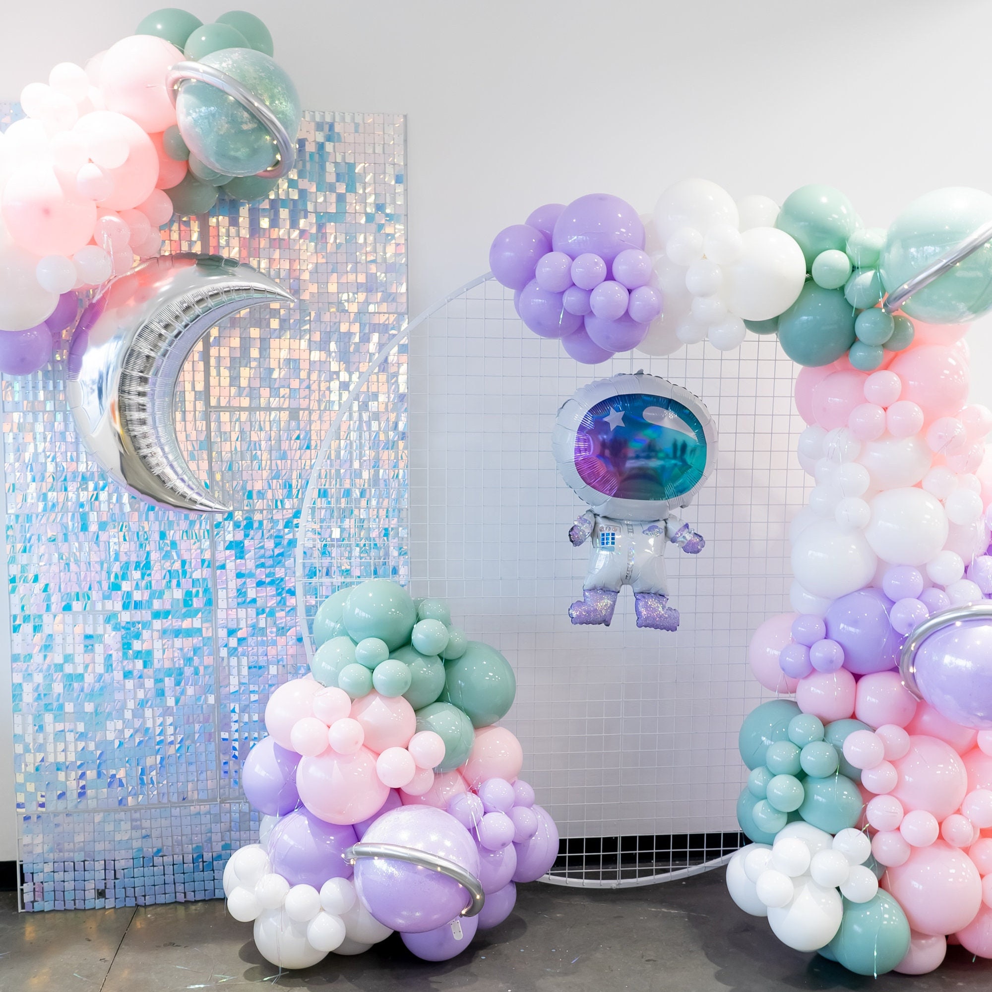 137Pcs Space Balloon Arch Kit - Rocket Astronaut Theme For Birthday Parties