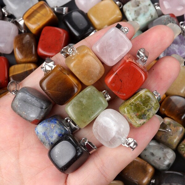 Assorted Crystal Cube Pendant Necklace Natural Gemstone Pendant Necklace Bulk Wholesale 3711