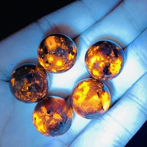 Yooperlite Sphere Ball 20mm Yooperlite Crystal Sphere UV Reactive Gemstone Sphere Ball For Gift Home Decor Bulk Wholesale 3778