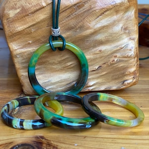 Agate Loop  Necklace. Eyeglass Holder With Large Moss Agate Ring.  Leather Cord Glasses Holder.  Sunglasses Holder. Personalized By You.