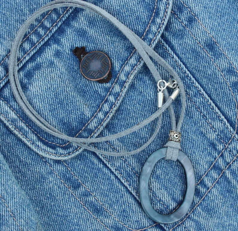 Eyeglasses Holder Necklace, Mother of Pearl Loop Glasses Holder