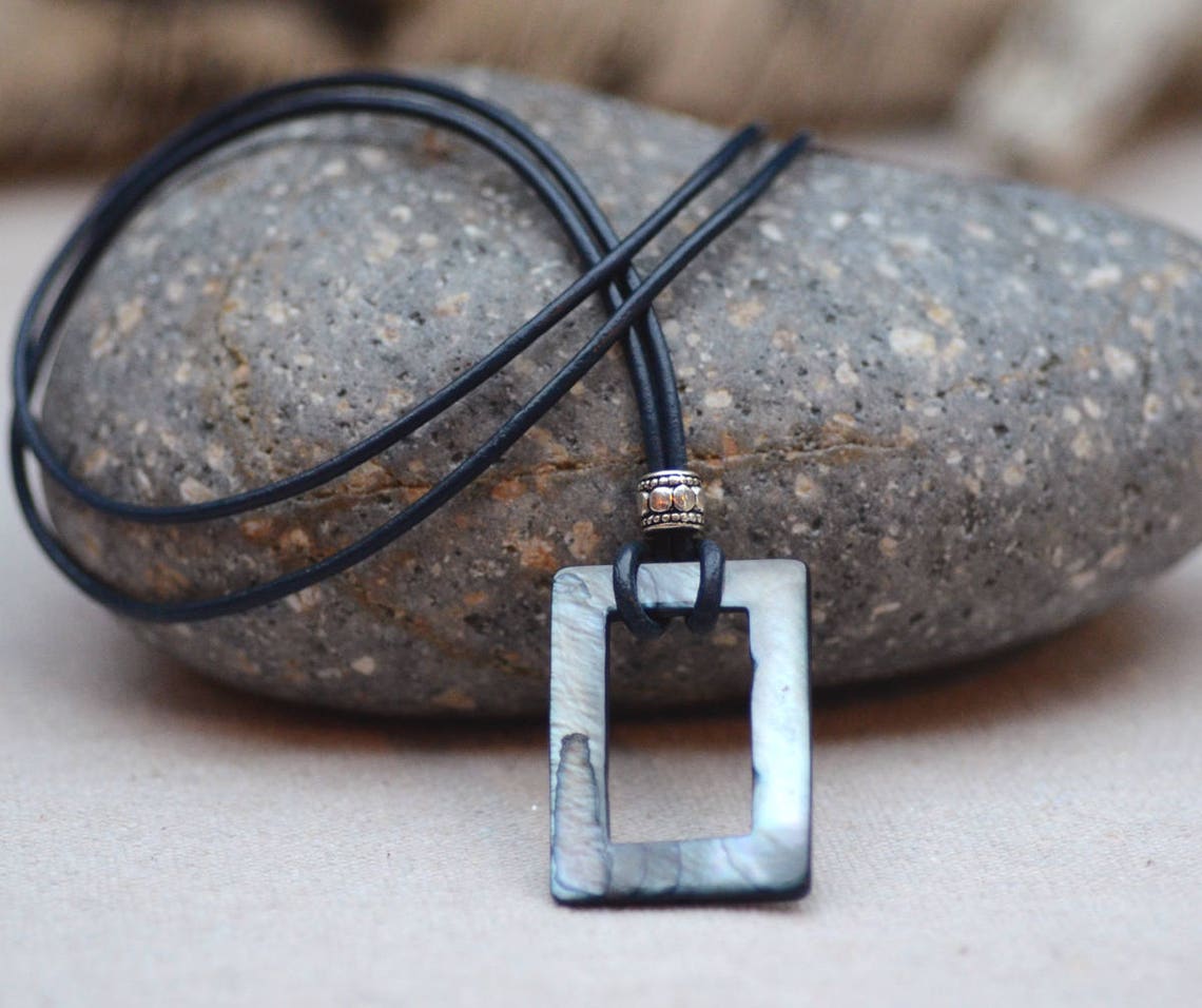 Eyeglasses Holder Necklace, Mother of Pearl Loop Glasses Holder