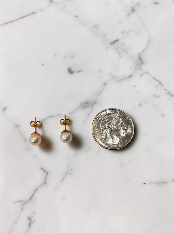 Pearl & 14K Gold Stud Earrings