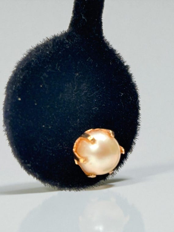Pearl & 14K Gold Stud Earrings View 4
