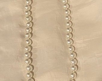 Authentic Vintage Chanel Classic Pearl Necklace