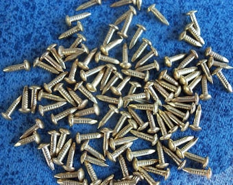 100 stuks decoratieve kleine metalen spijkers 1,2 mm x 6 mm, kleur goud