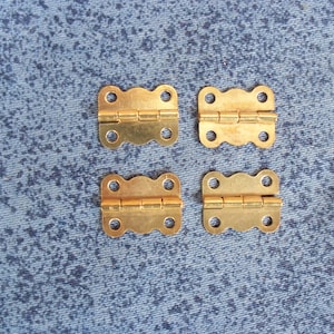 金属製装飾ヒンジ 4個 16 mm x 13 mm p80