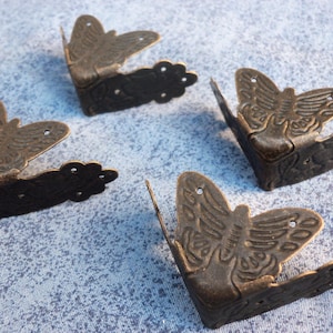 4pсs 40mm х 40mm х 20mm  decorative corner bracket, decoration corner protection, metal, color antique brass u24
