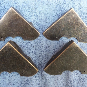 4pсs 50mm x 50mm x 13mm  decorative corner   metal  color antique brass u123