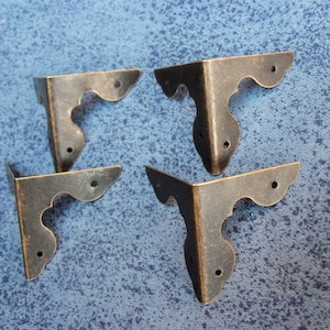 4pсs 30mm х 30mm х 30mm  decorative corner bracket  decoration corner protection  metal  color antique brass u4