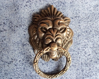 40mm x 70mm metal furniture handle  r28.