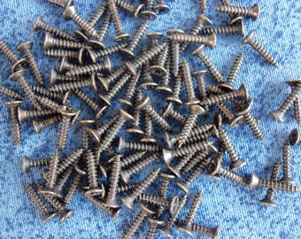 2.5 mm x 10 mm Packung mit 100 kleinen Holzschrauben Farbe Altmessing