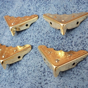 4 supports d&#39;angle décoratif en métal de 32 mm x 32 mm x 10 mm pour coffre u108