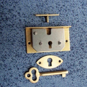 Serrure à mortaiser miniature 40 mm x 22 mm x 7 mm n124