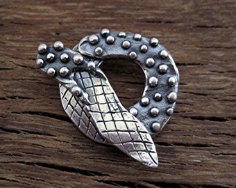 Beautiful Textured Unique Artisan Jewelry Clasp in Sterling Silver (one) (A)