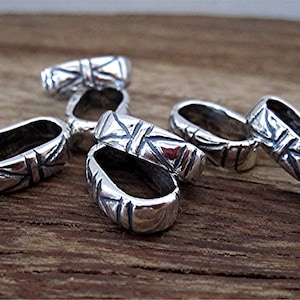 Artisan Tribal Design Jewelry Link and Connector in Sterling Silver (one) (N)