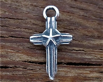 Dije pequeño de diseño con cruz de estrella de Texas en plata de ley (uno) (X)