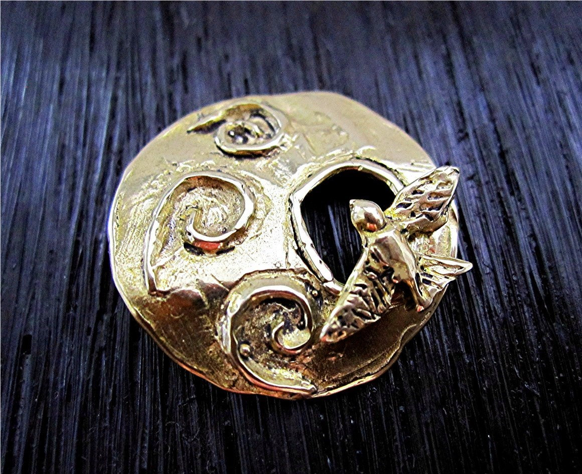 Gold Bronze Handcrafted Artisan Hummingbird Toggle Clasp