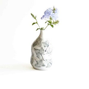 Porcelain Ivy Vase, Handmade Ceramic Art Vase, Ikebana Vase, Contemporary Flower Vase, Ceramic Art Vessel, Artist Made