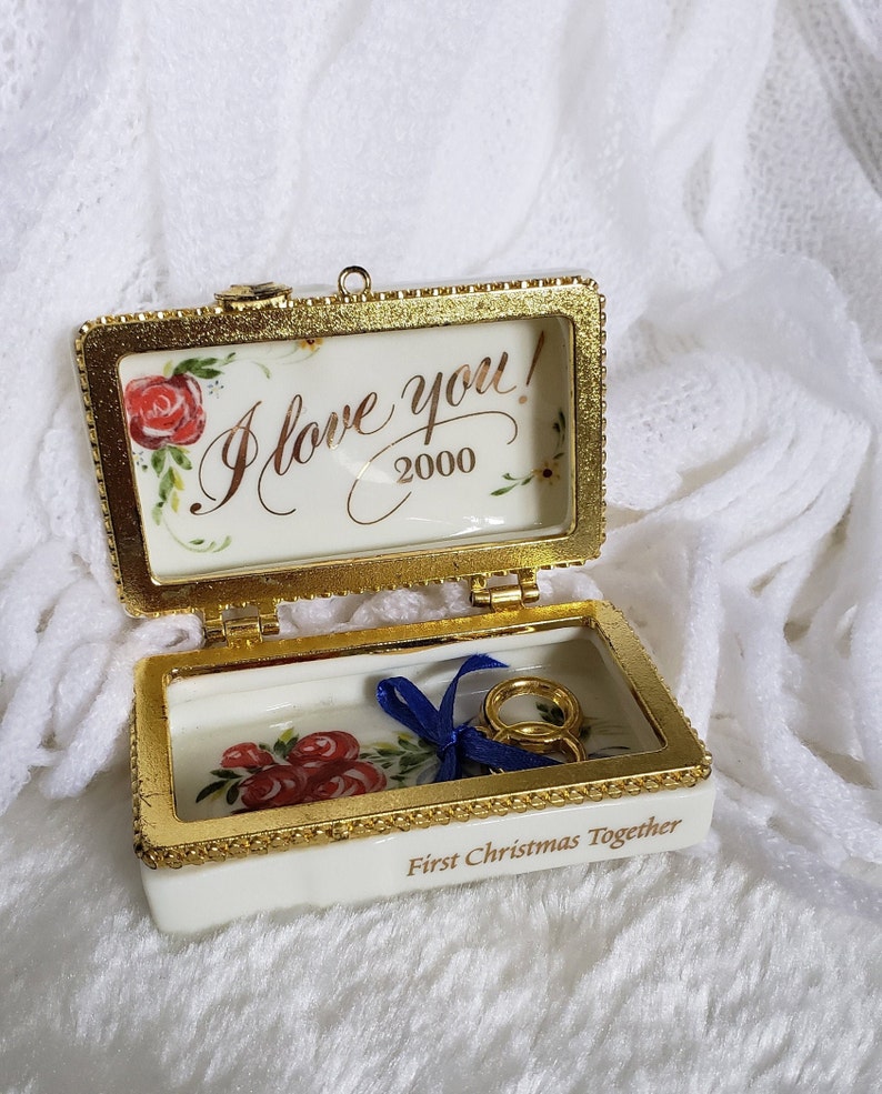 Vintage Christmas Trinket Box Porcelain Ornament Hinged Box Year 2000 20th Anniversary Married at Christmas New Century Presentation Box